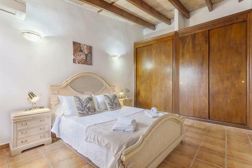 Marilen Alcudia 254