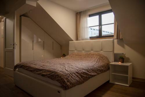 Plaza Apartments
