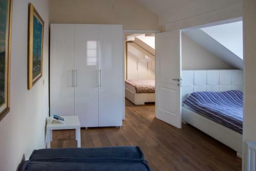Plaza Apartments