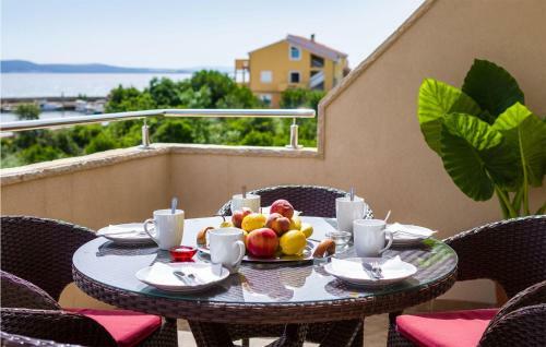 Awesome Apartment In Zdrelac With Wifi And 2 Bedrooms