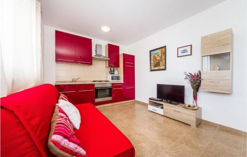 Awesome Apartment In Zdrelac With Wifi And 2 Bedrooms