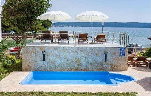 Awesome Apartment In Zdrelac With Wifi And 2 Bedrooms