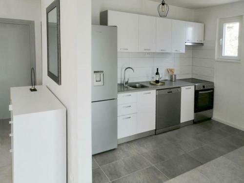 Holiday Home Dragi - Right Next To The Beach