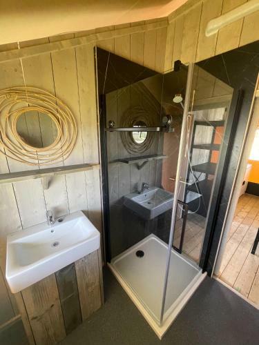 Luxury Lake Lodge