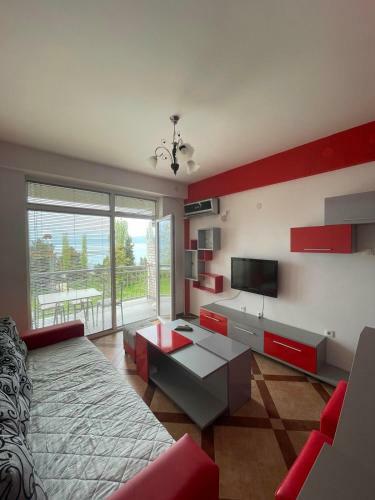 Studio Apartments Luna Azzurra