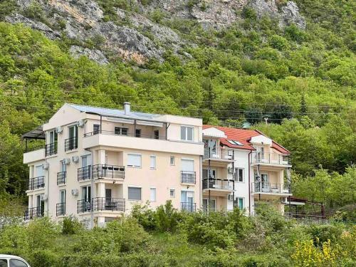 Lagadin Apartment
