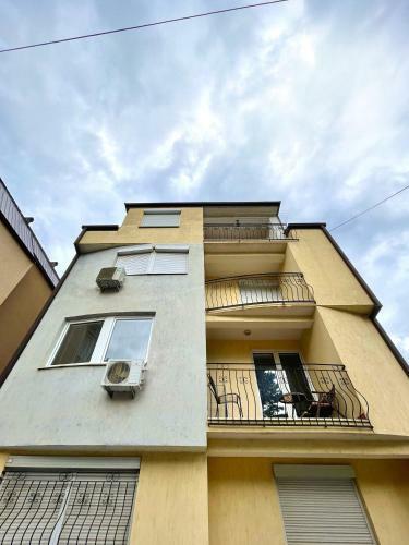 Apartments T&t
