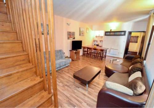 Sunstone Apartments
