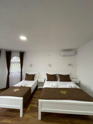 Hotel5e