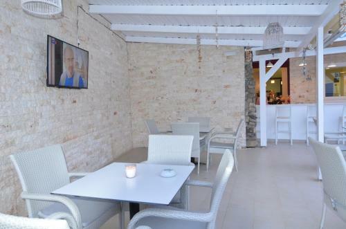 Areti Hotel