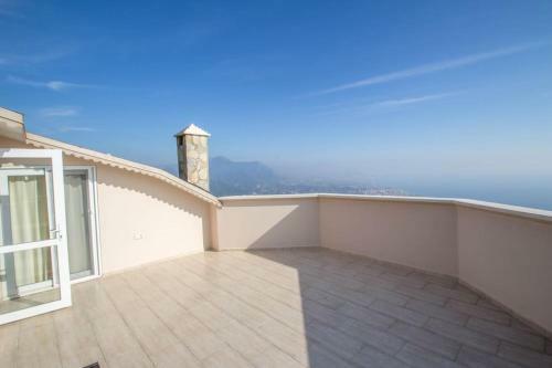 Villa With Fantastic Panoramic Views