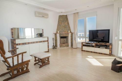 Villa With Fantastic Panoramic Views