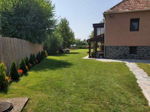 Villa Dvor Seosko Turisticko Domacinstvo