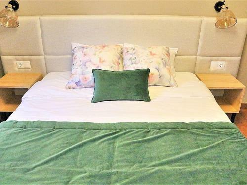 Premium Holiay Home In Alpedrinha With Private Terrace