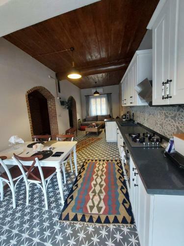 Villa Ayl?k Kiral?k Ayvalik Merkezde Ev