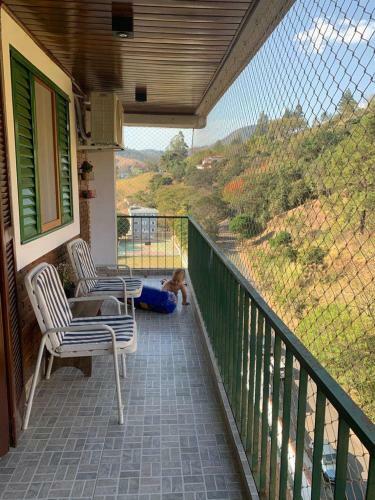 Apartamento Flat Com Varanda Com Vista Para O Lago No Cavalinho Branco