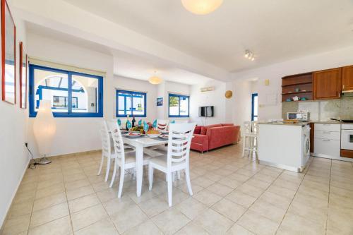 Sirena Beach Villa #31