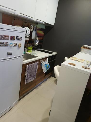 Apartamento Stan Na Dan Ni?,blizu Centra(?air)