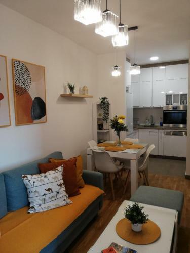 Center Sunrise Apartment