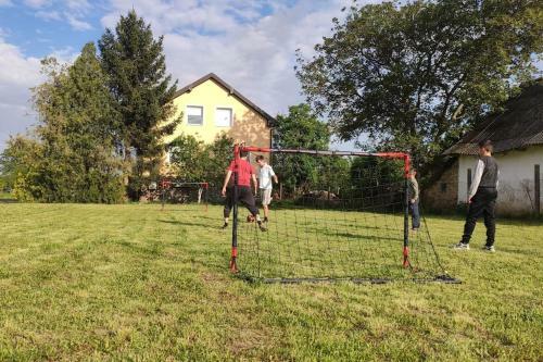 Well-located Rural House On A Spacious Fenced Lot