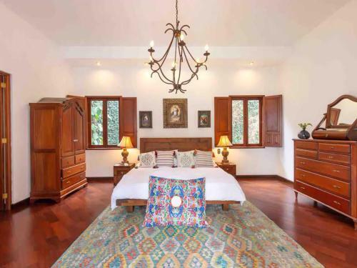Casa Opulencia