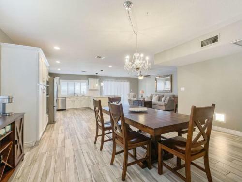 Glendale Charm By Casago
