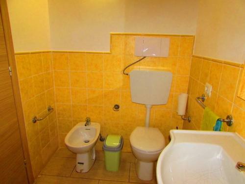 2 Bed Apartment Pool View Djadsal Moradias