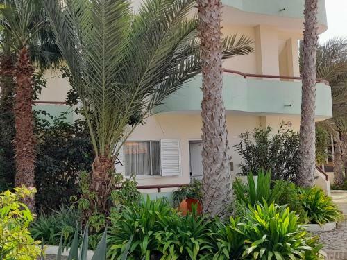 Impeccable 2-bed Apartment Located In Santa Maria