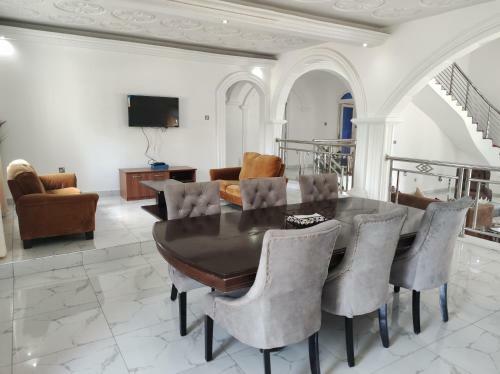 Apartamento Plush Villas - East Legon