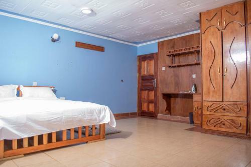 Villa 2br Own Compound Elgonview