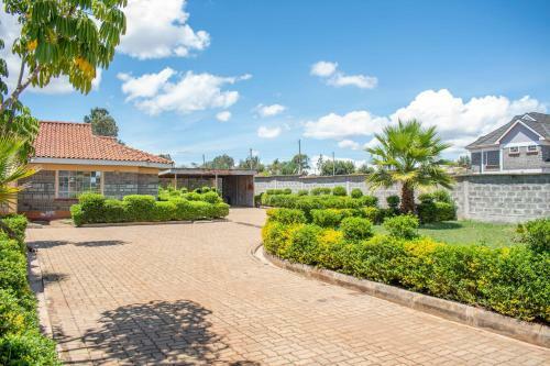 Villa 2br Own Compound Elgonview
