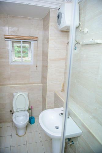 Apartamento 4 Bedroom Duplex-24hrs Electricity/wifi/security