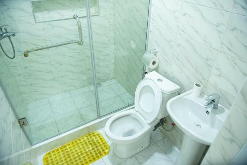 Luxury 3 Bedrooms Apart-24hrs Elect/wifi/security