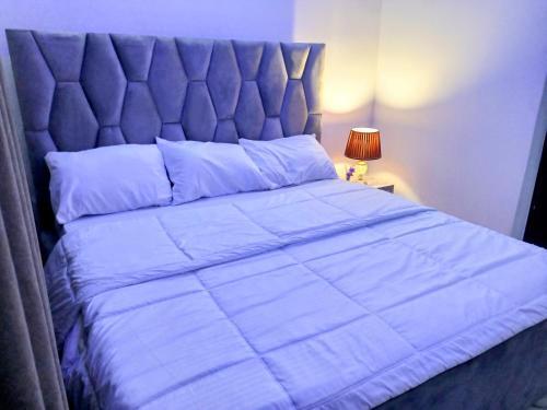 Lovely 2-bedroom Serviced Apartment.