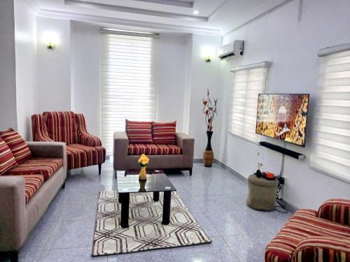 Lovely 2-bedroom Serviced Apartment.