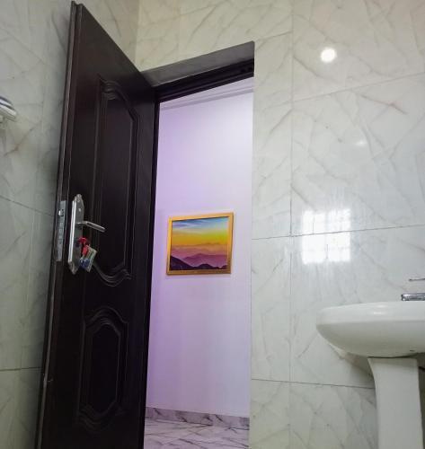 Lovely 2-bedroom Serviced Apartment.