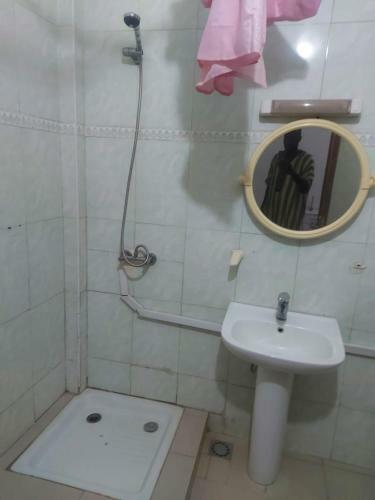 Apartamento Bibiass Appartement Meubl�_sicap Foire / Vdn