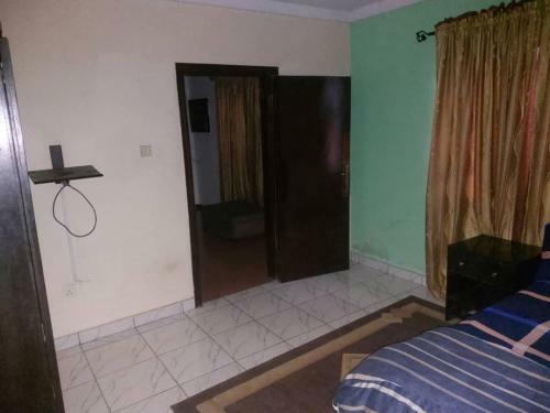 3 Br Apartment With Swimming Pool