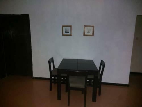 3 Br Apartment With Swimming Pool