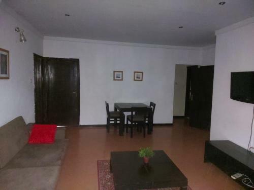 3 Br Apartment With Swimming Pool