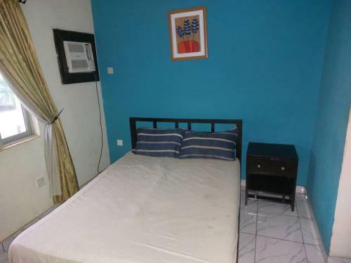 3 Br Apartment With Swimming Pool