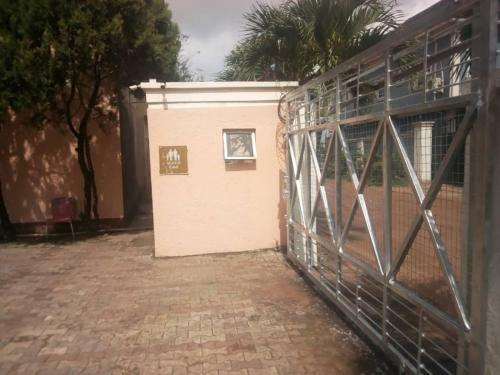 3 Br Apartment With Swimming Pool