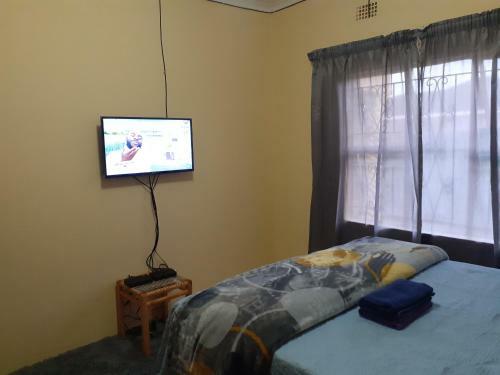 Hostal Cream Guest House