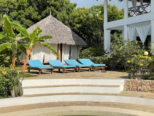 Paka House-rafiki Village