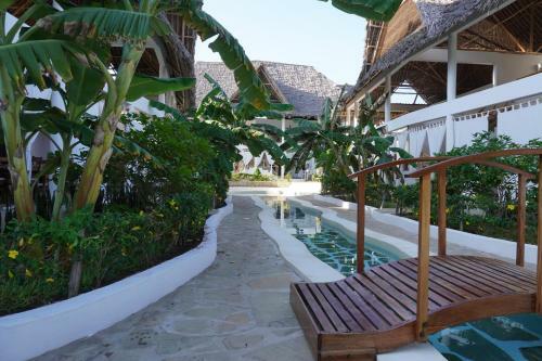 Paka House-rafiki Village