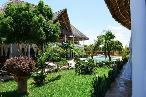 Paka House-rafiki Village