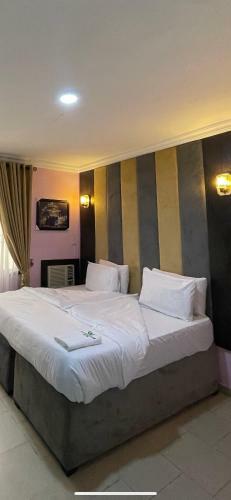 Alluring View Hotel
