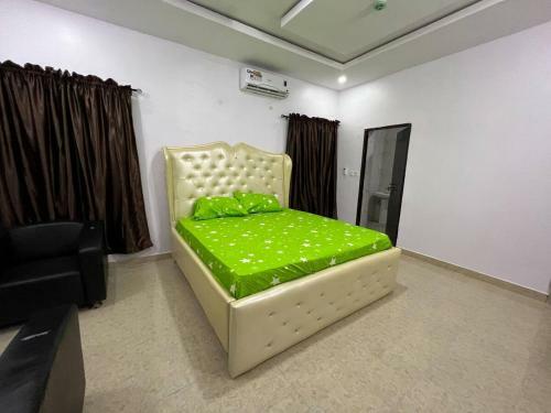 Apartamento Delightful 3-bedroom With Free Parking, Wifi Internal Name