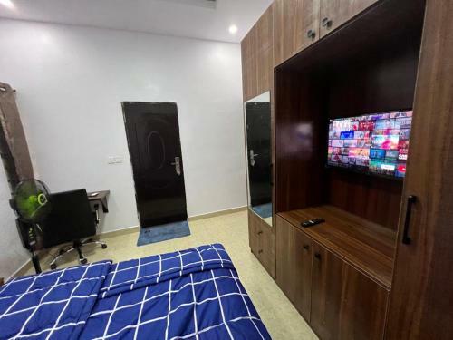 Apartamento Delightful 3-bedroom With Free Parking, Wifi Internal Name