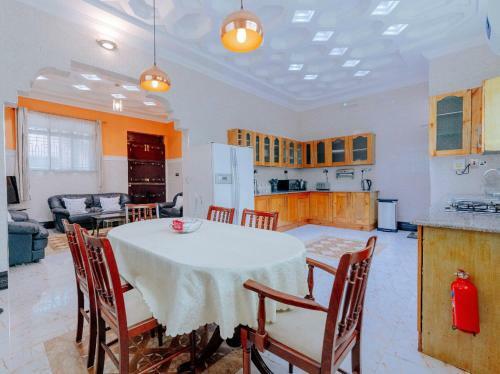 Apartamento Kiuzini Lodge